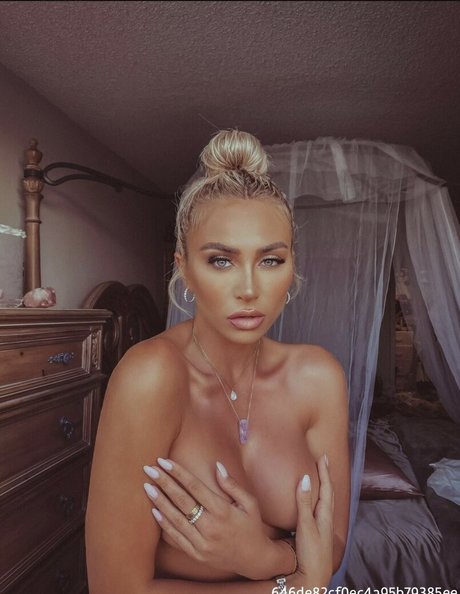 Khloe Terae