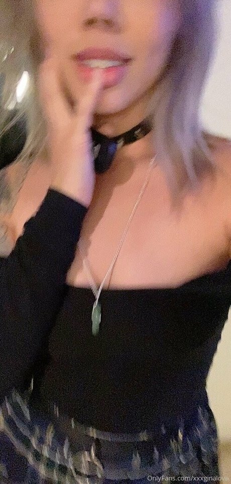 Naakte gelekte OnlyFans-foto van Xxxlovegina