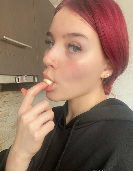 Alinaloveefree