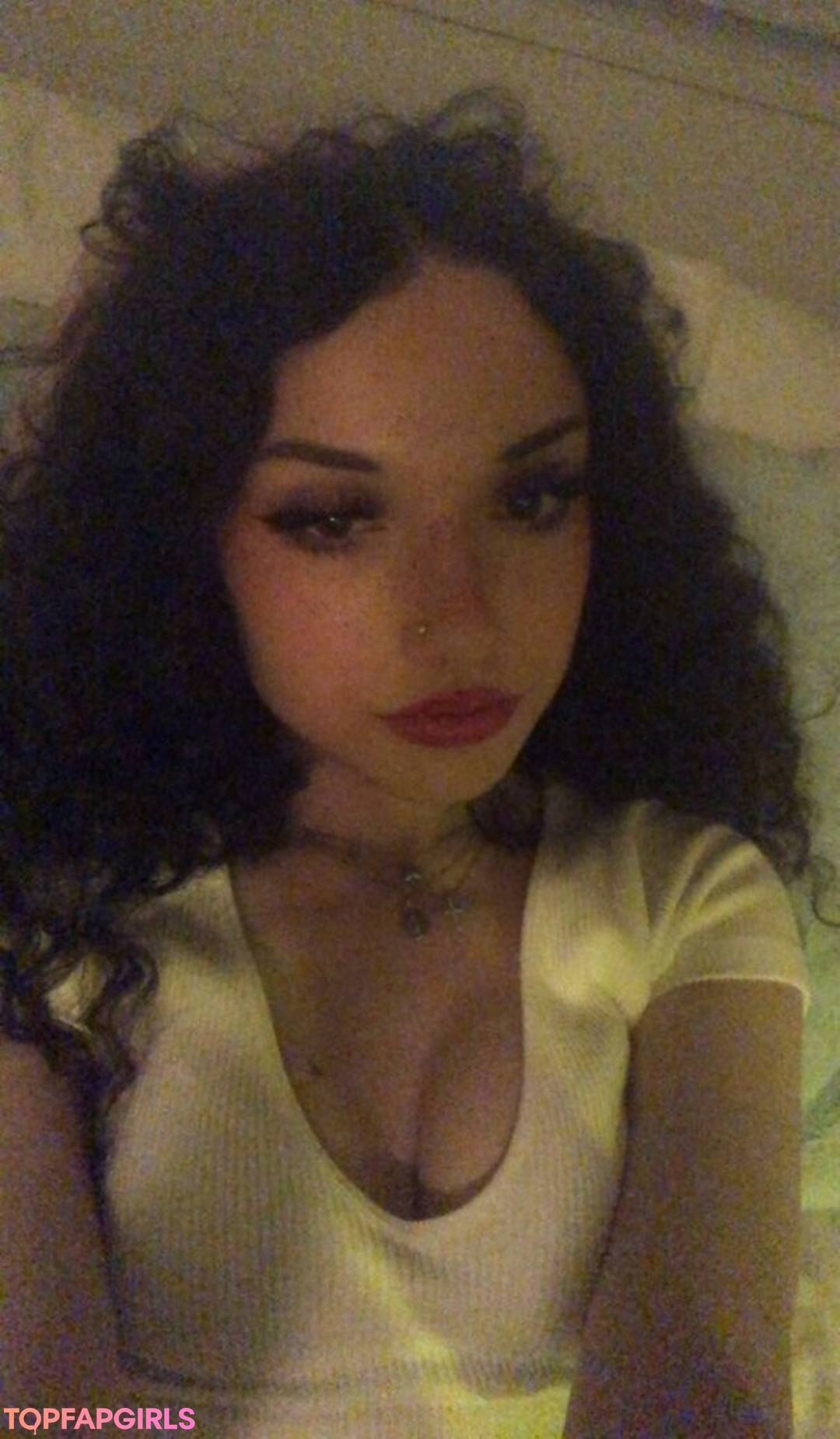 Naakte gelekte OnlyFans-foto van Celiaasalazarr #4 Naakte gelekte OnlyFans-foto van Celiaasalazarr #4