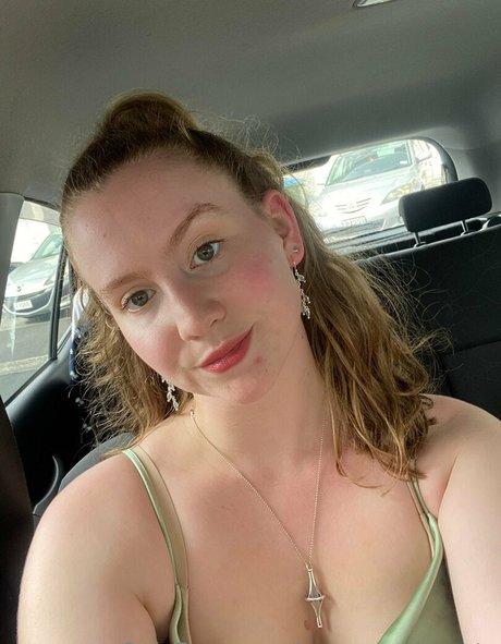 Naakte gelekte OnlyFans-foto van Humorousbeauty