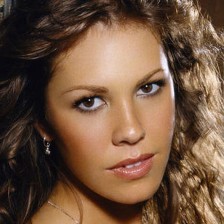 Nikki Cox
