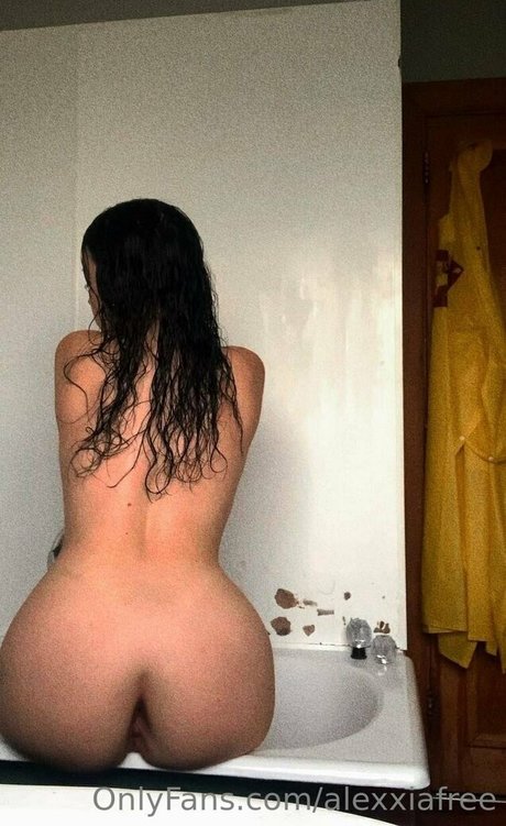 Naakte gelekte OnlyFans-foto van Alexxiafree
