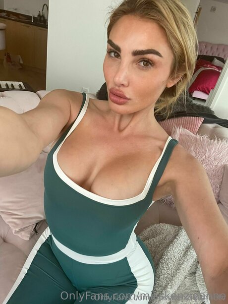 Misskenzieannetv
