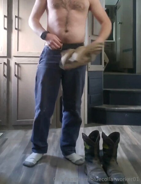 Bluecollarworker01