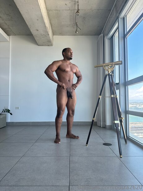 Naakte gelekte OnlyFans-foto van Busta2620