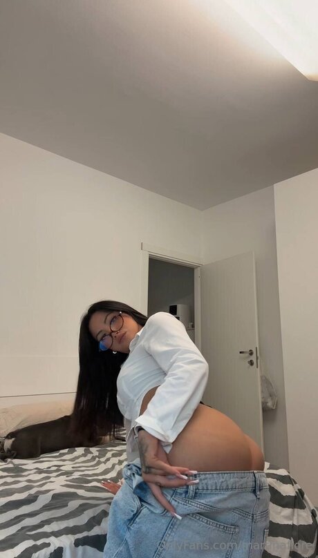 Naakte gelekte OnlyFans-foto van Martinafiore