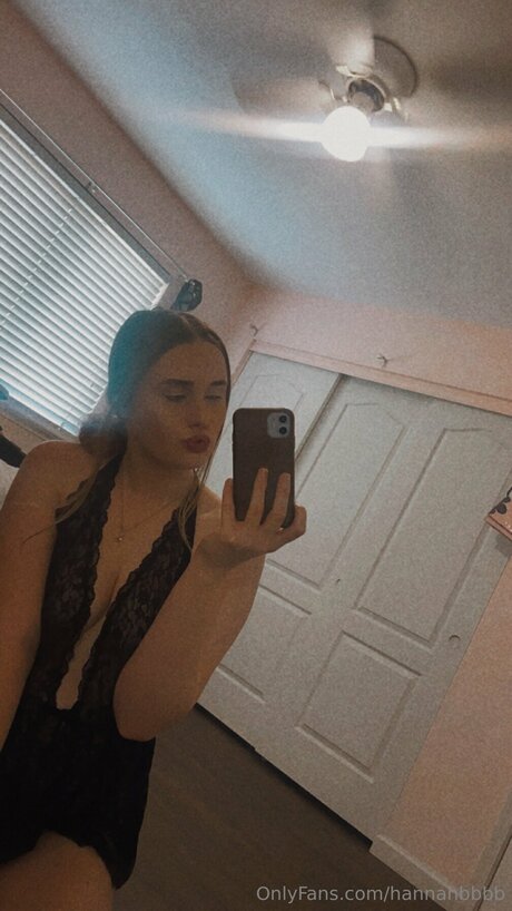 Naakte gelekte OnlyFans-foto van Hannahbbbb