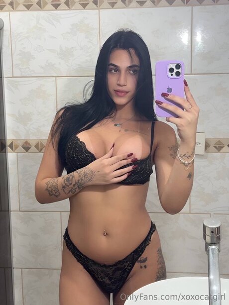 Naakte gelekte OnlyFans-foto van Xoxocatgirl