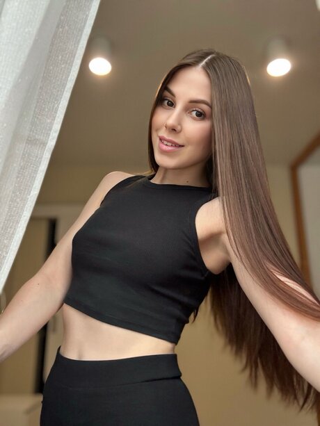 Naakte gelekte OnlyFans-foto van Lillie Miler