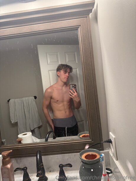 Naakte gelekte OnlyFans-foto van Christianslongfree