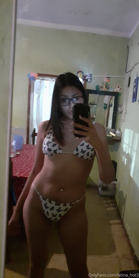 Latina Hot3