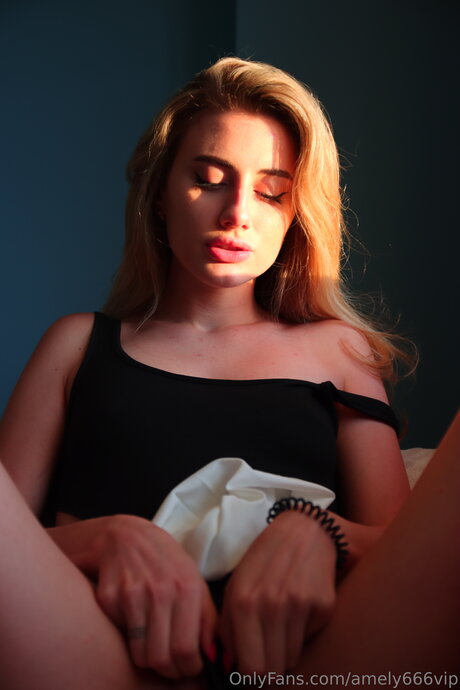 Naakte gelekte OnlyFans-foto van Amelyrosevip