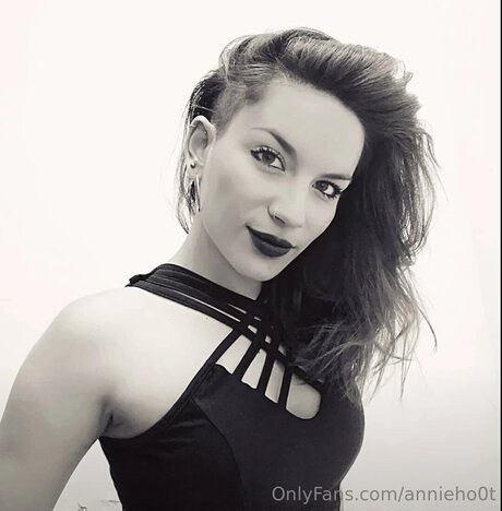 Naakte gelekte OnlyFans-foto van Annieho0t