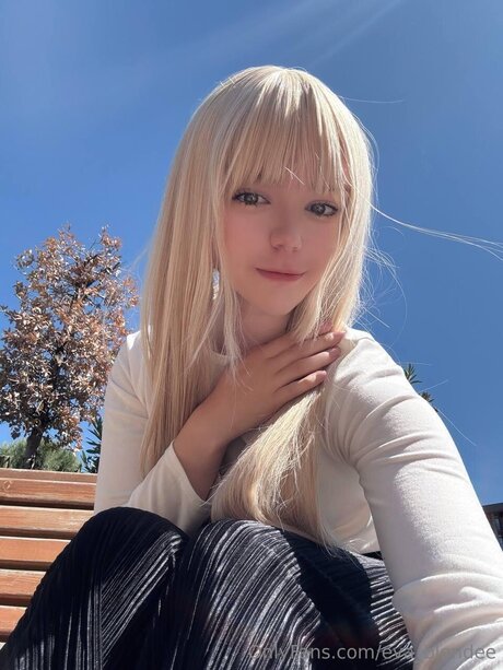 Eva Blondee