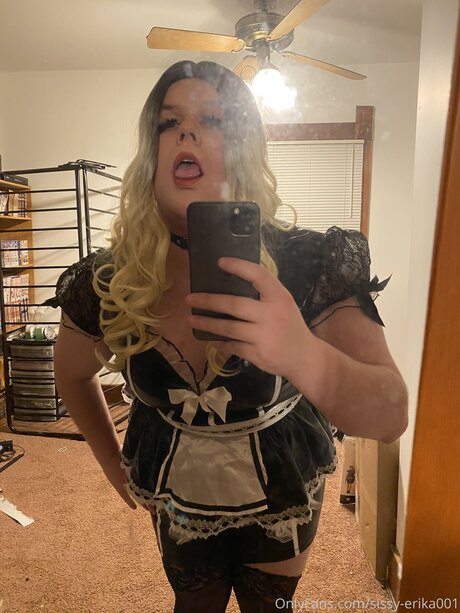 Sissy Erika001