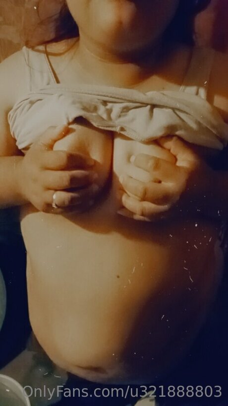 U321888803
