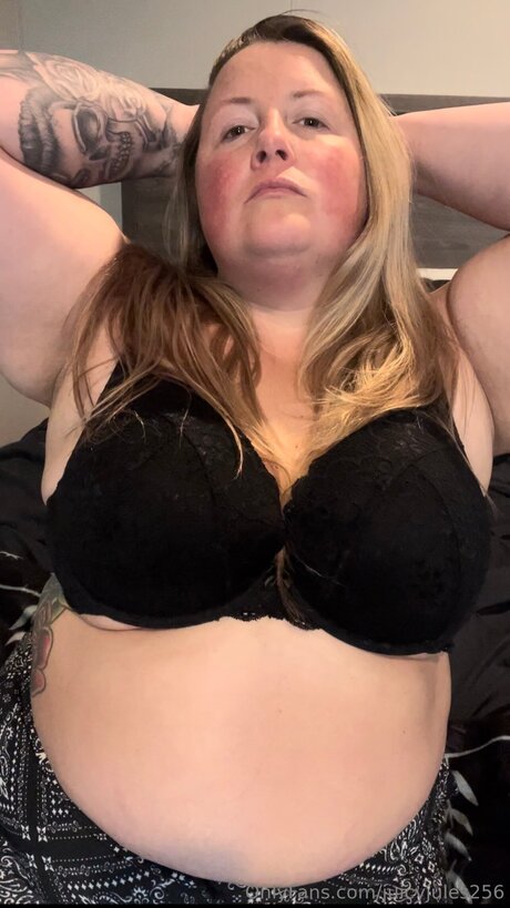 Juicyjules256