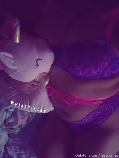 Missniafree