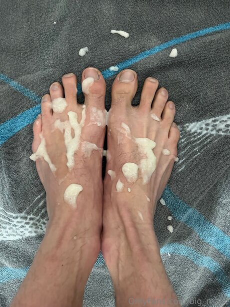 Naakte gelekte OnlyFans-foto van Big Mako