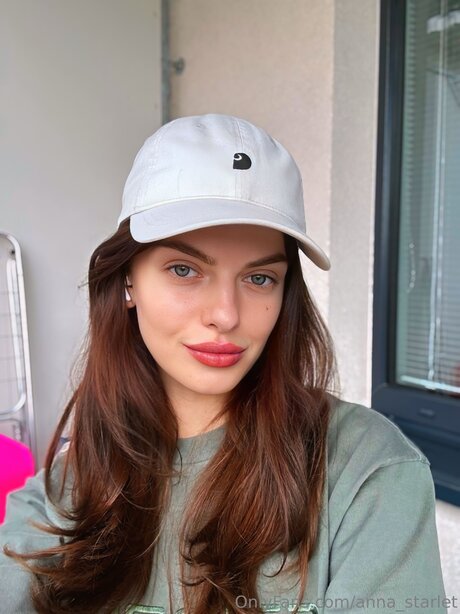 Anna Starlet