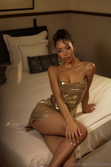 Naakte gelekte OnlyFans-foto van Liaxlin