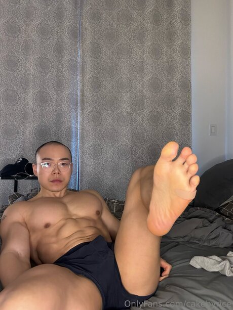 Naakte gelekte OnlyFans-foto van Cakebyrice