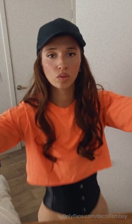 Naakte gelekte OnlyFans-foto van Putimuch
