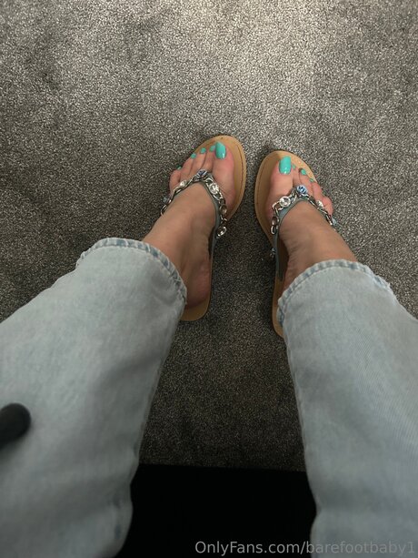 Barefootbaby1