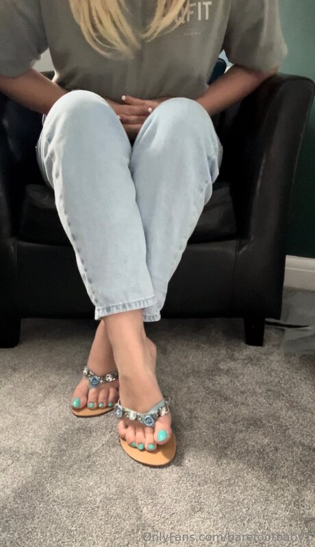 Barefootbaby1