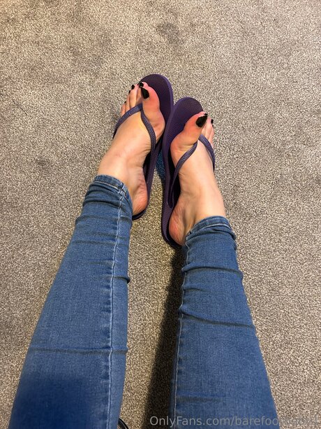 Barefootbaby1
