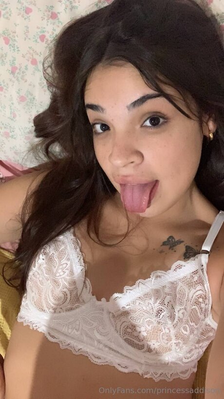 Naakte gelekte OnlyFans-foto van Princessaddison