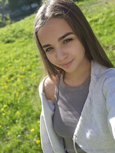 Mia Rose Oftv