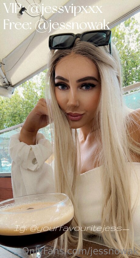 Naakte gelekte OnlyFans-foto van Jessfreexxx