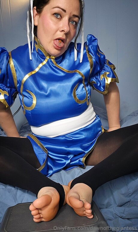 Naakte gelekte OnlyFans-foto van Dawnofthegiantess