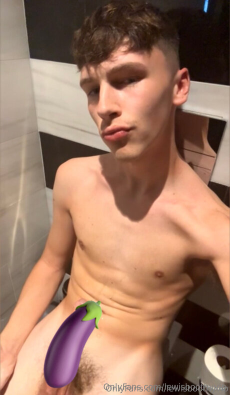 Lewisboothyvip
