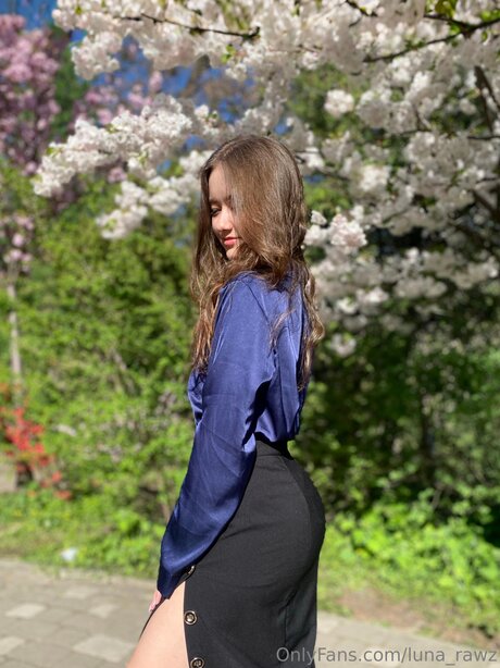 Luna Rawz