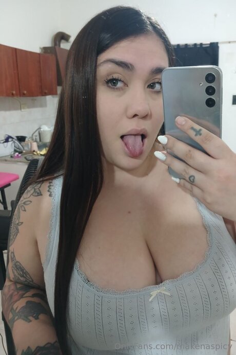 Makenaspicy