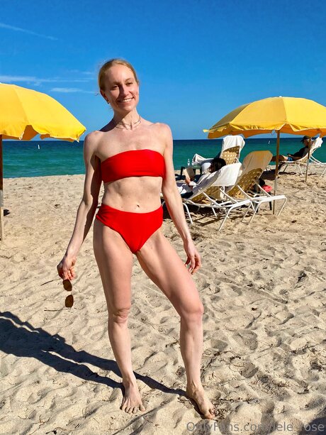 Naakte gelekte OnlyFans-foto van Lele Rose
