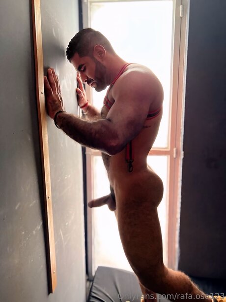 Naakte gelekte OnlyFans-foto van Rafa Oso123