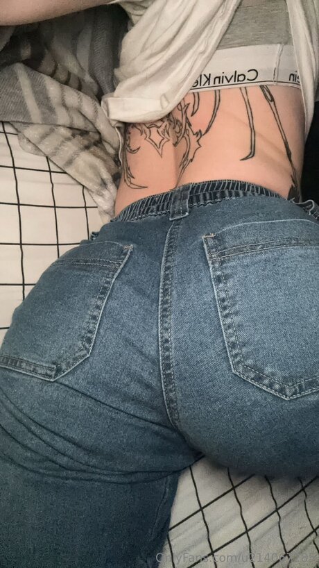 U214067285
