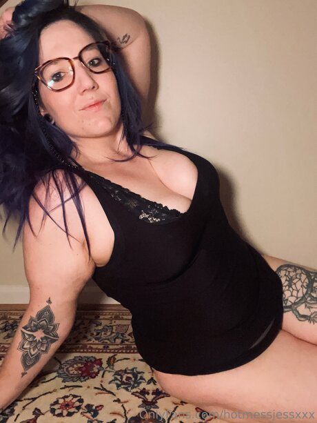 Hotmessjessxxx