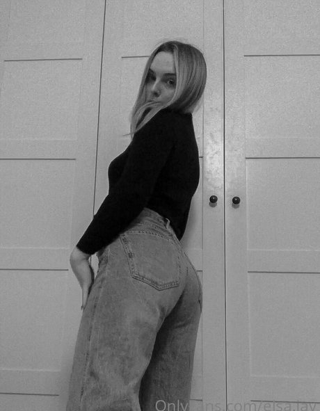 Elsa Jay