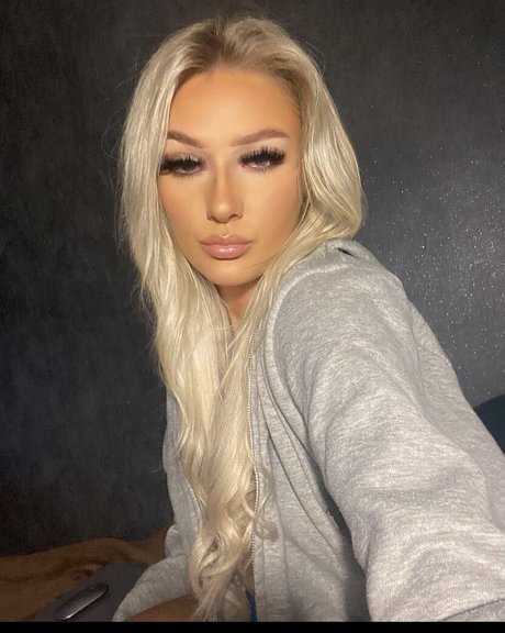 Naakte gelekte OnlyFans-foto van Anxs771