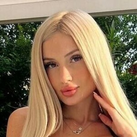 Naakte gelekte OnlyFans-foto van Leakrs Lea