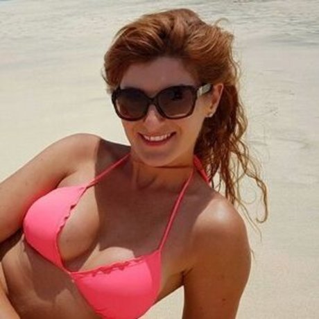 Naakte gelekte OnlyFans-foto van Worldofbeauty