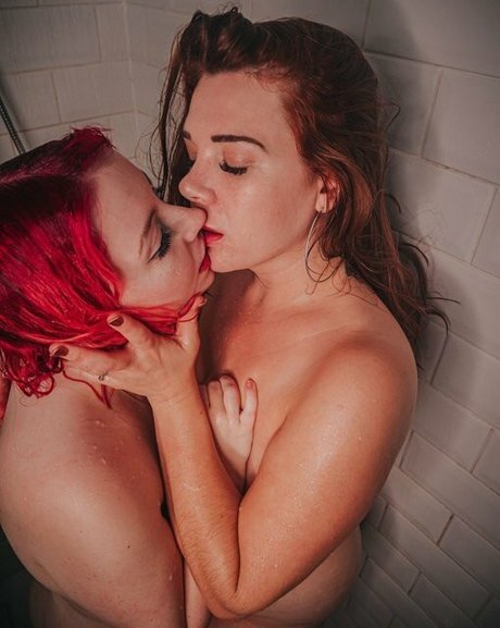 Naakte gelekte OnlyFans-foto van Thatgirlnextdoor11