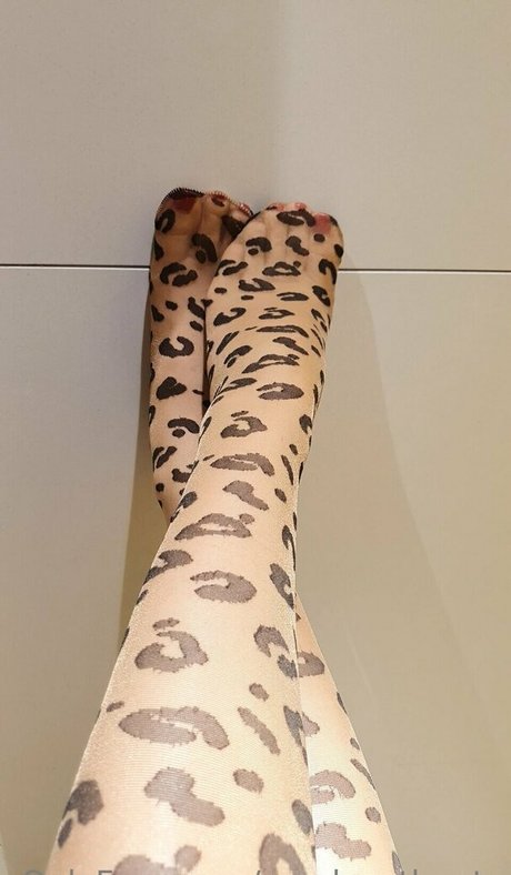 Naakte gelekte OnlyFans-foto van Candycatcris