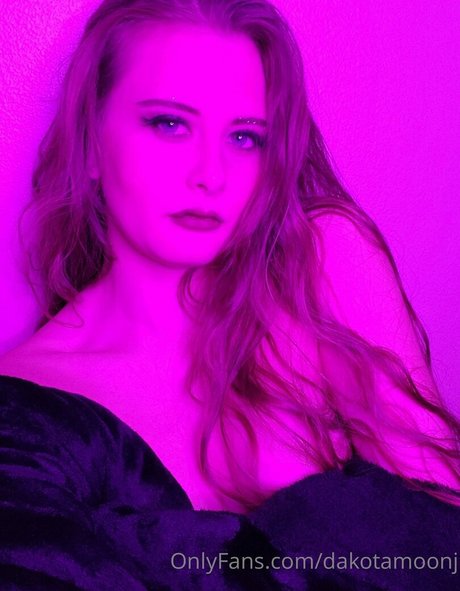 Dakotamoonj