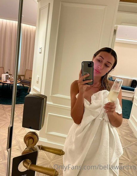 Naakte gelekte OnlyFans-foto van Msbellla
